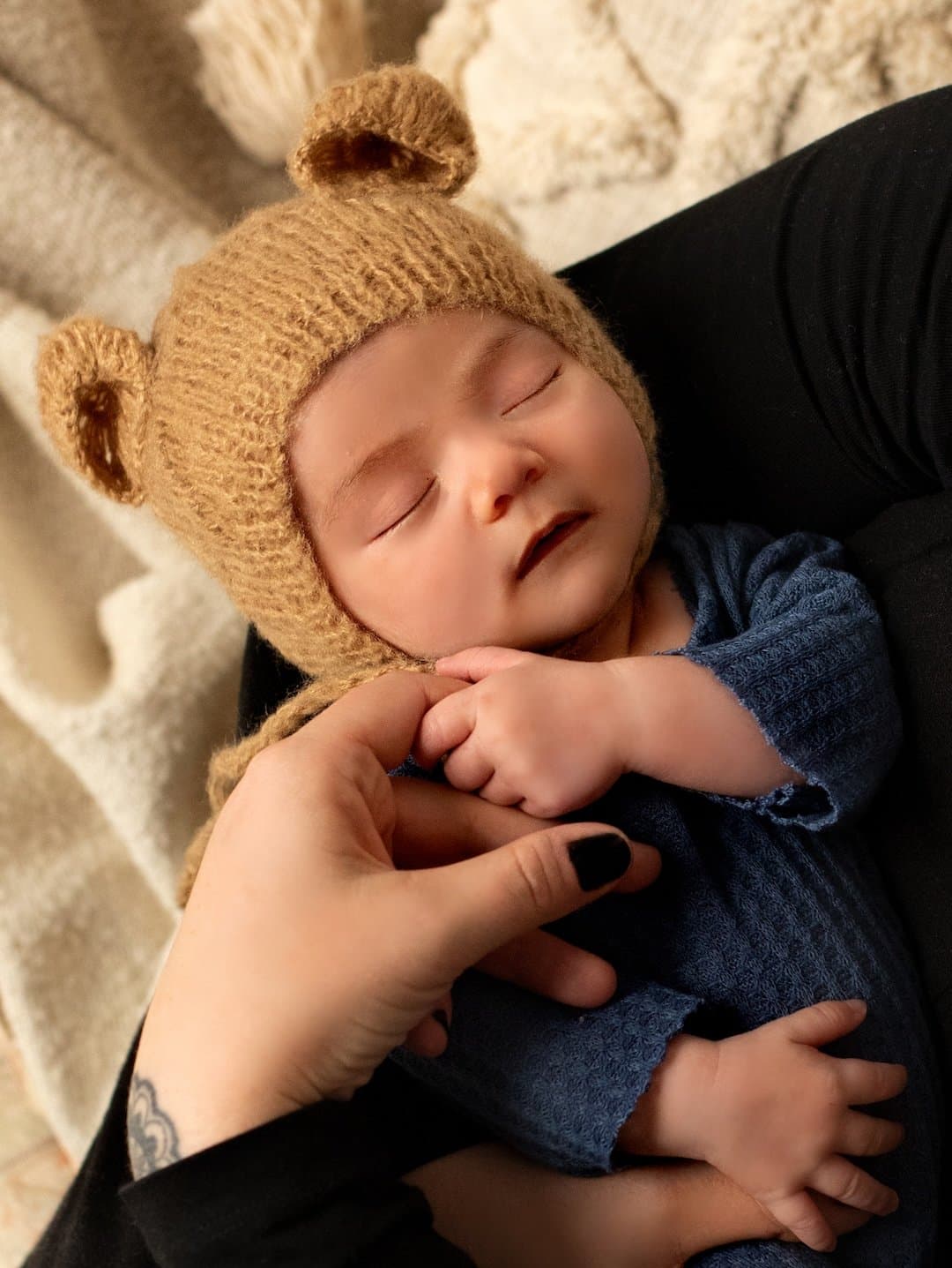 Newborn baby photography example 9